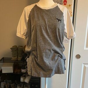 PINK Victoria's Secret Gray and White Short Sleeve Tee